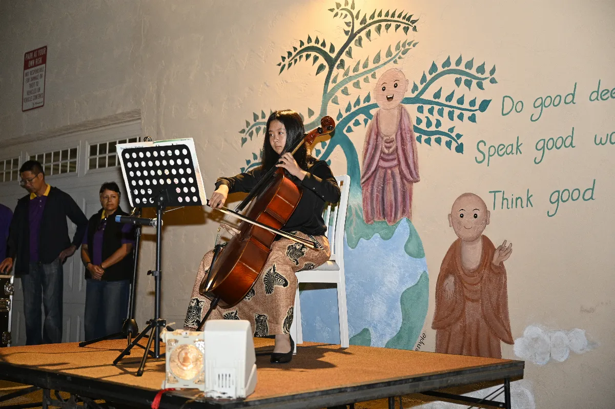 Lighting the Inner Lantern — Fo Guang Shan Hsi Fang Temple Hosts “Under the Moon” Community Event